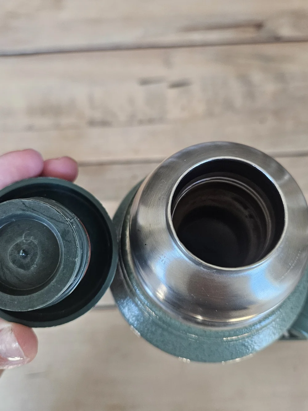 Stanley Green Textured Vacuum Bottle with Stainless Cup - Picture 4 of 6